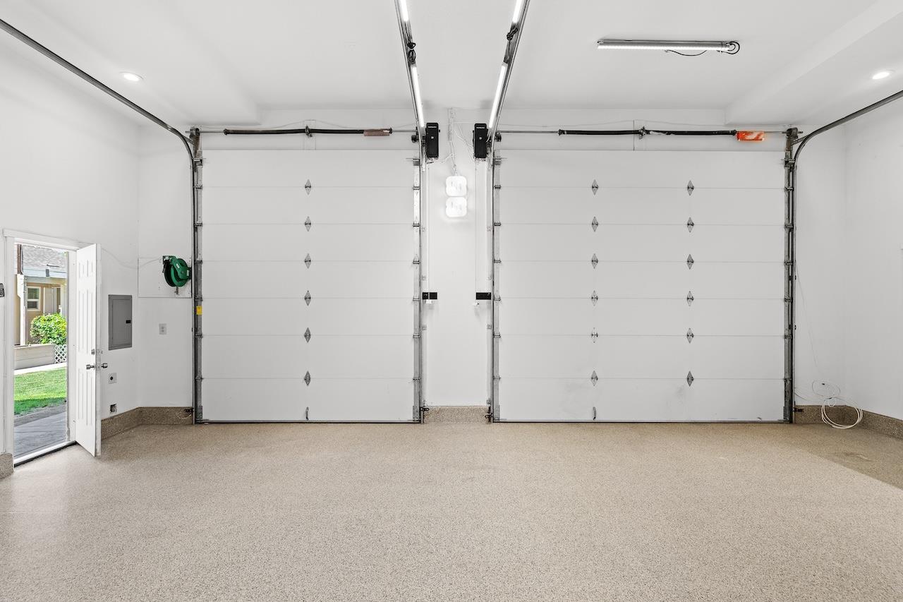 940 Constitution Way Tracy, CA 95376 - Photo 53 of 63 a view of a room with white walls
