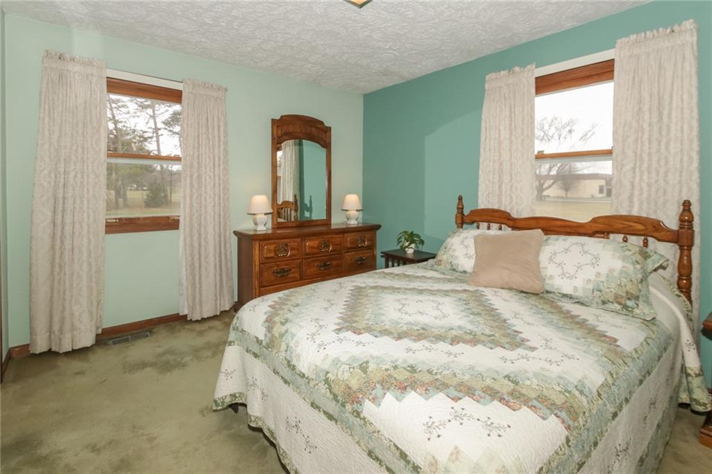 13324 Cumberland Road Fishers, IN 46038 - Photo 12 of 41
