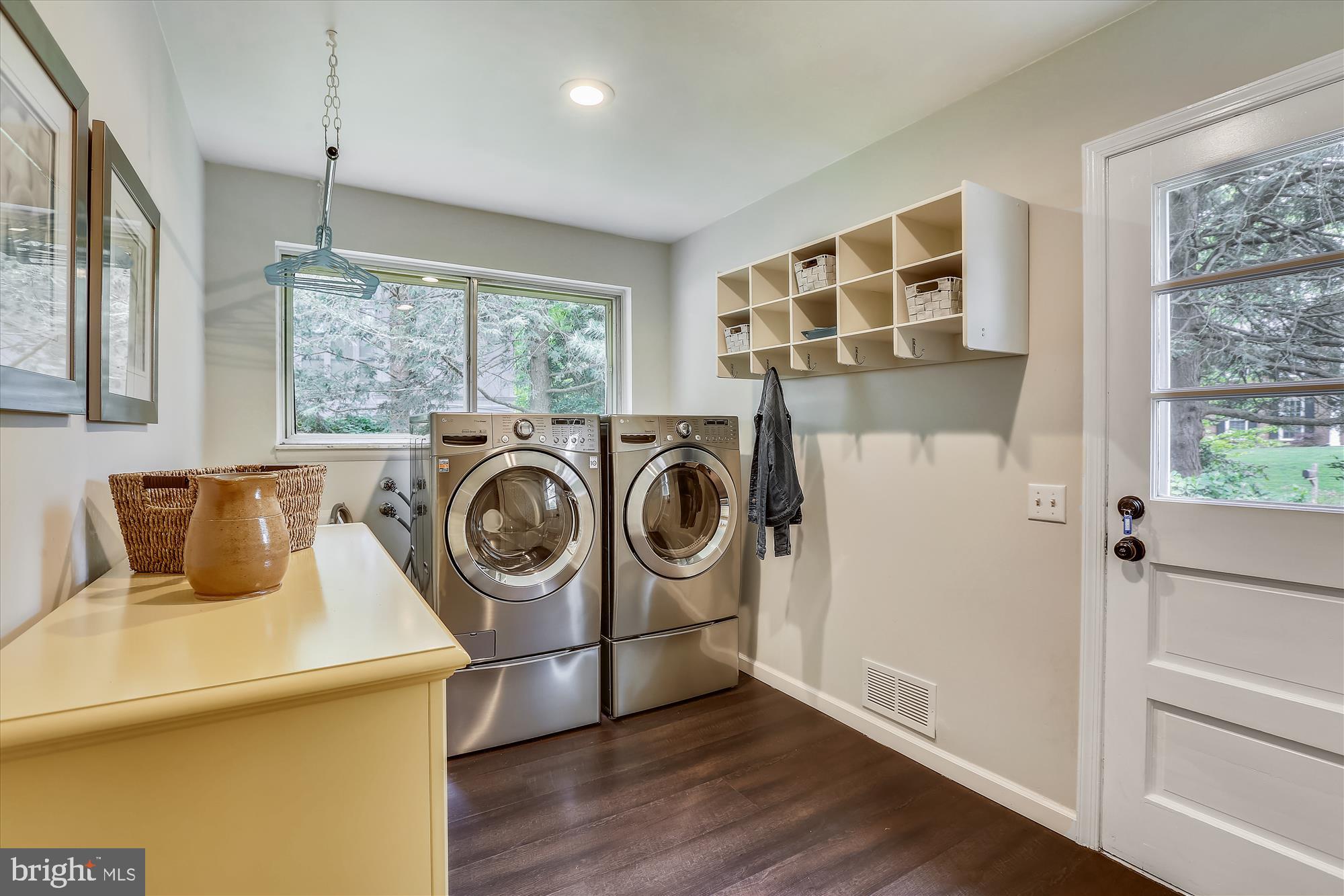 9220 Wooden Bridge Road Potomac, MD 20854 - Photo 17 of 29 Mud Room