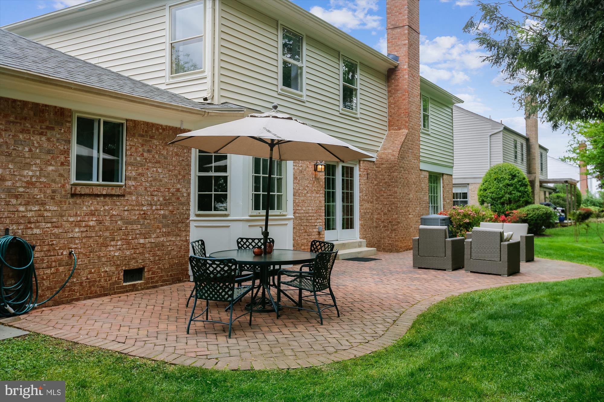 9220 Wooden Bridge Road Potomac, MD 20854 - Photo 9 of 29 Patio