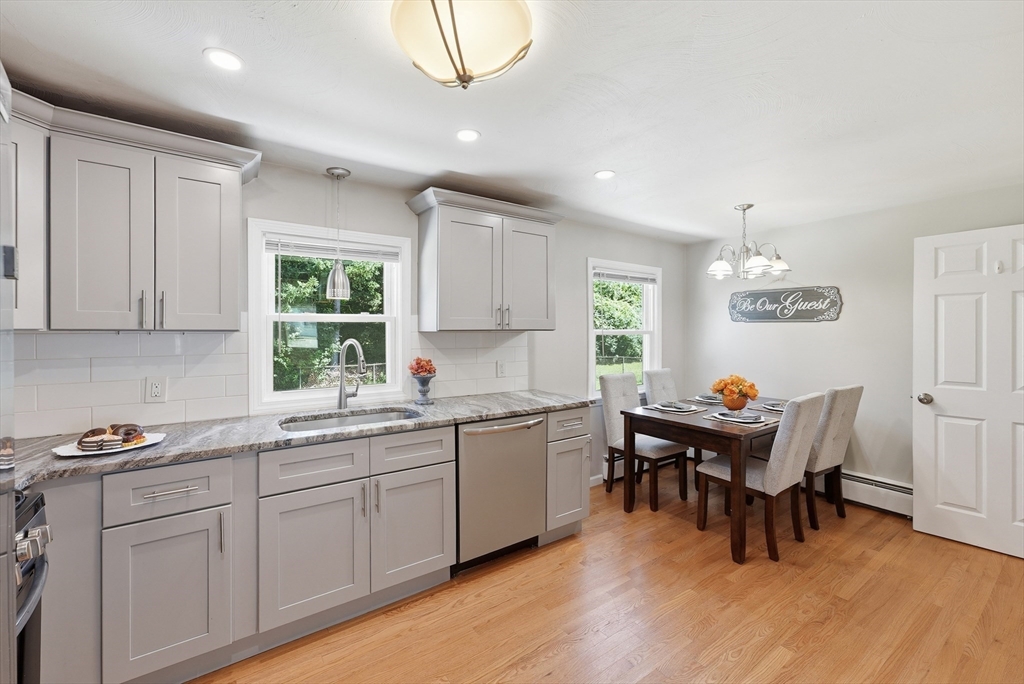 109 Bretton Road Springfield, MA 01119 - Photo 5 of 42