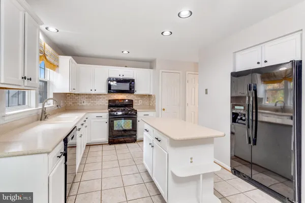 $3,900 | 15385 Bevanwood Drive, Woodbridge, VA 22193