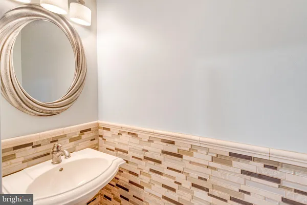 $3,900 | 15385 Bevanwood Drive, Woodbridge, VA 22193