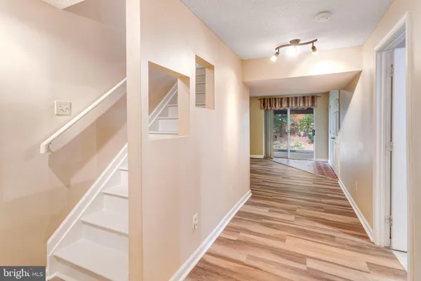 $3,900 | 15385 Bevanwood Drive, Woodbridge, VA 22193