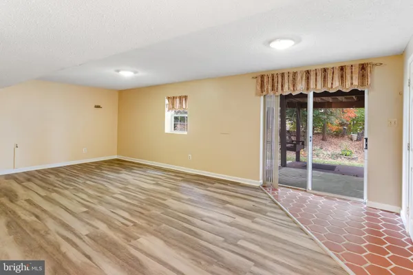 $3,900 | 15385 Bevanwood Drive, Woodbridge, VA 22193
