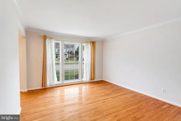 $3,900 | 15385 Bevanwood Drive, Woodbridge, VA 22193