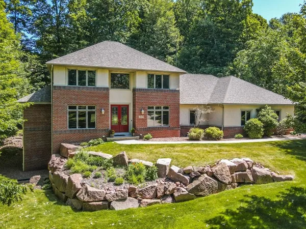 $799,900 | 4049 Crestwood Drive, Wausau, WI 54403