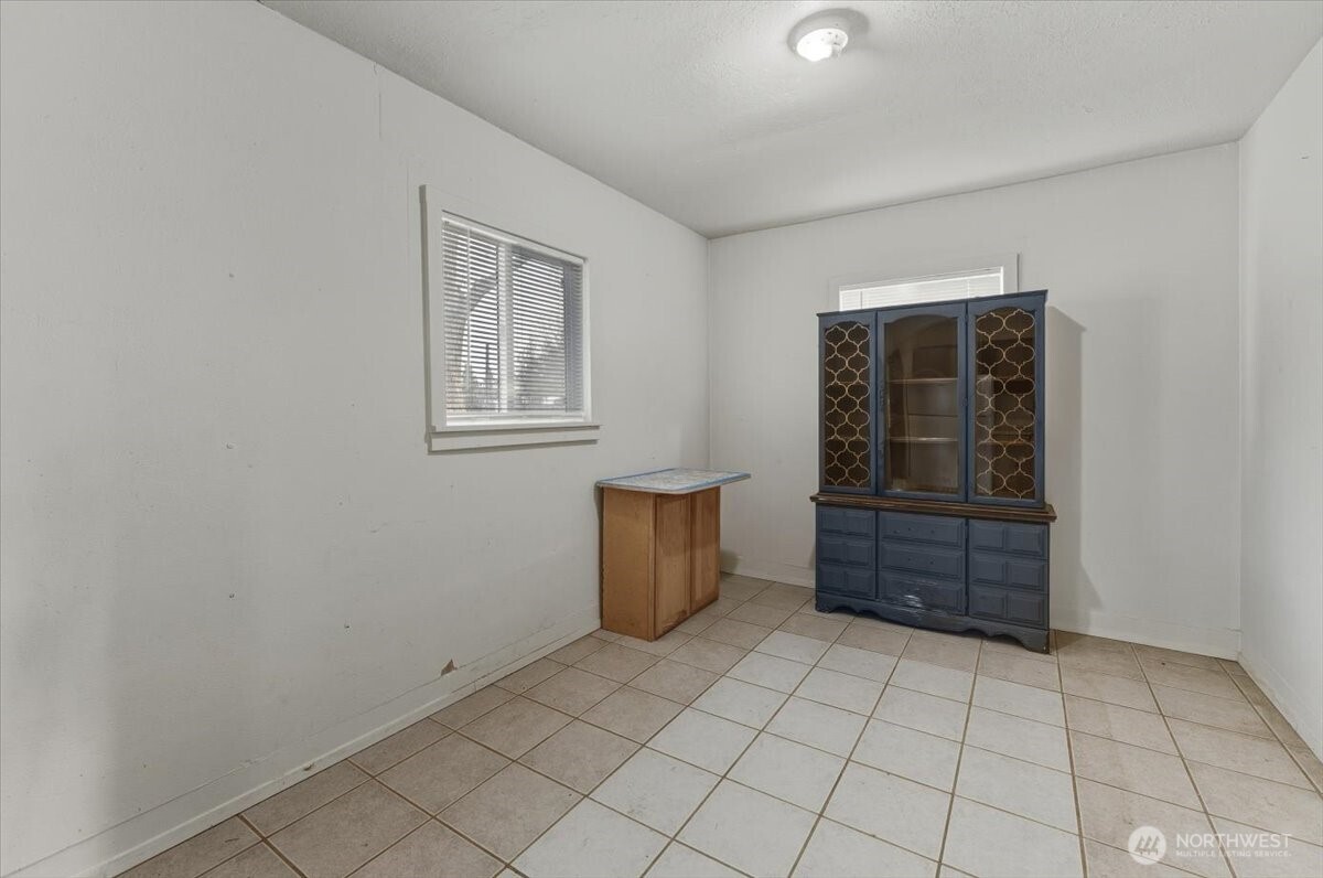 214 Hamilton Street Mansfield, WA 98830 - Photo 10 of 33