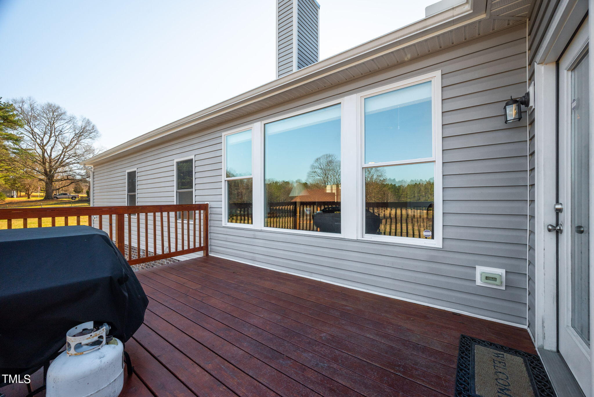 1428 Spring Valley Lake Road Henderson, NC 27537 - Photo 14 of 92 View of back windows