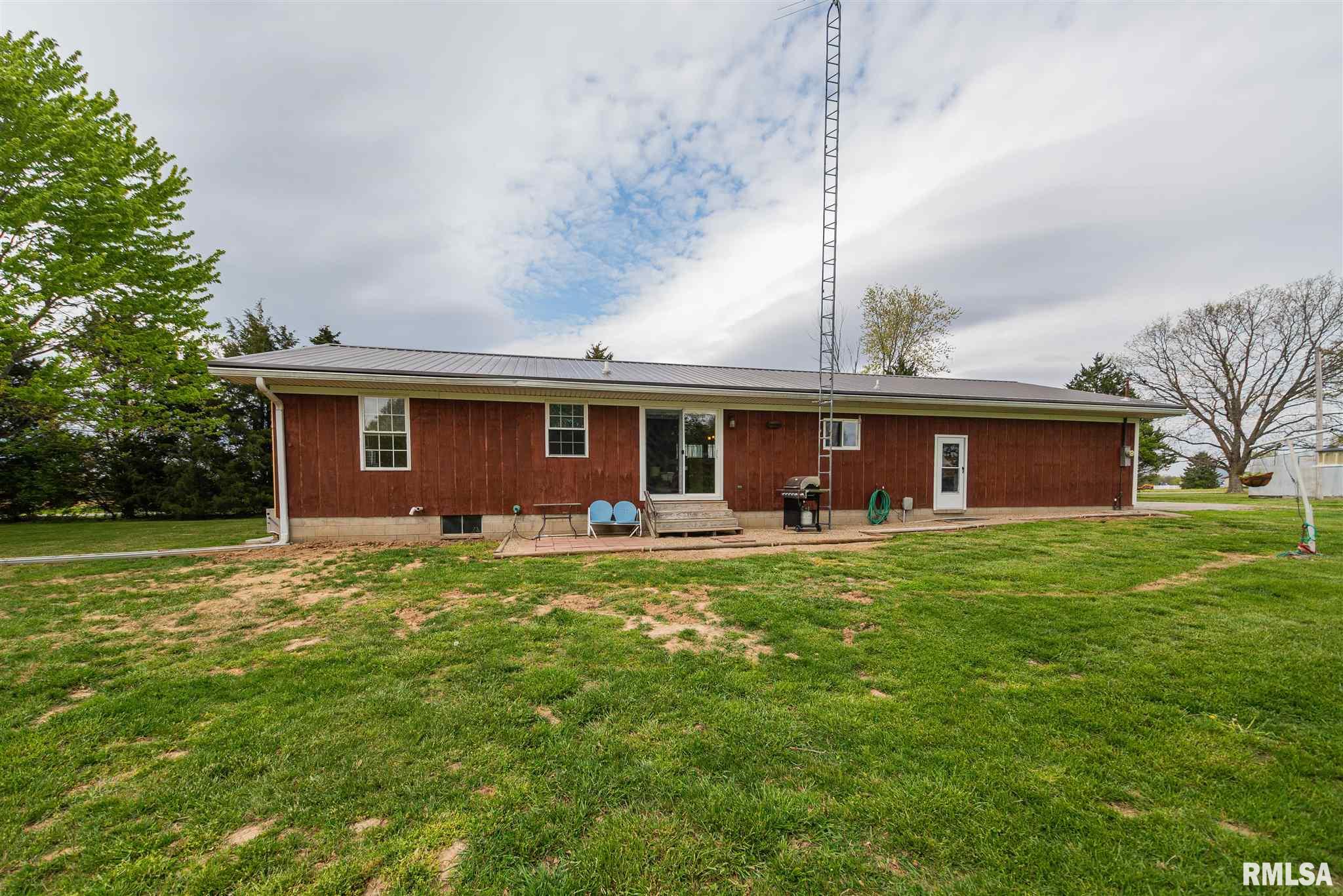 23471 East Dahlgren Road Belle Rive, IL 62810 - Photo 5 of 34