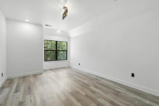 $899,900 | 660 Melody Lane, Lakewood Village, TX 75068