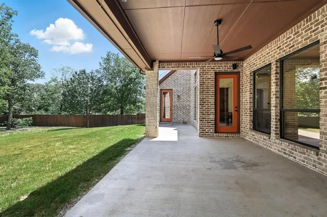 $899,900 | 660 Melody Lane, Lakewood Village, TX 75068