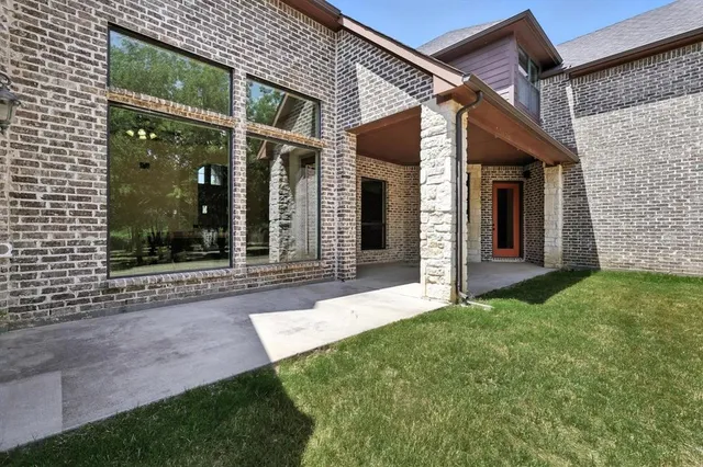 $899,900 | 660 Melody Lane, Lakewood Village, TX 75068