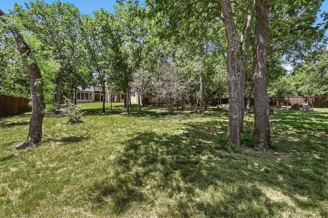 $899,900 | 660 Melody Lane, Lakewood Village, TX 75068