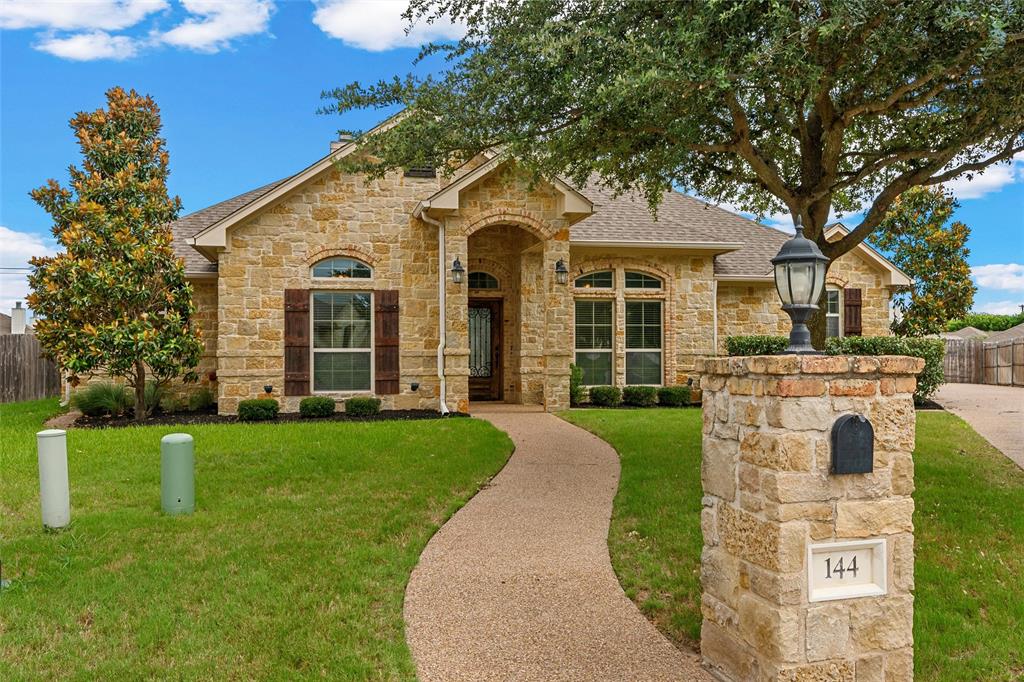 144 Ellis Farm Road Hewitt, TX 76643 - Photo 3 of 36 Front house