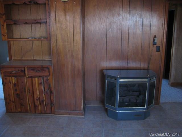 834 Coopers Gap Road Mill Spring, NC 28756 - Photo 5 of 7