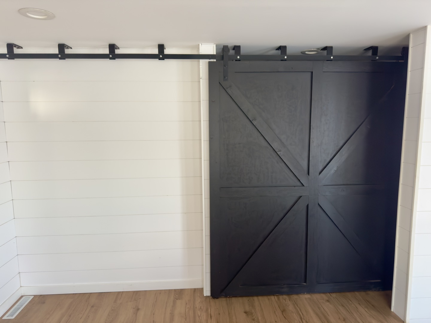 82 North 23rd Road Peru, IL 61354 - Photo 11 of 20