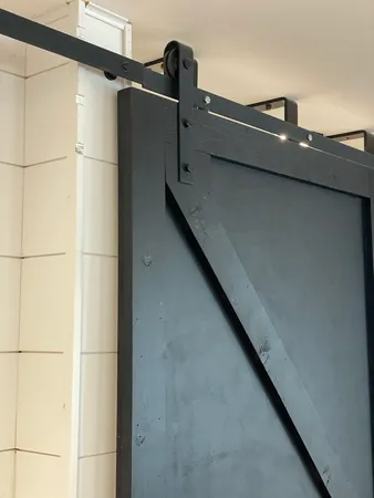 $275,000 | 82 North 23rd Road, Peru, IL 61354