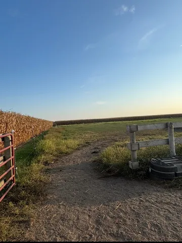 $285,000 | 82 North 23rd Road, Peru, IL 61354