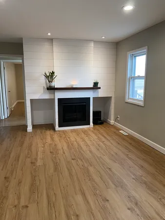 $275,000 | 82 North 23rd Road, Peru, IL 61354