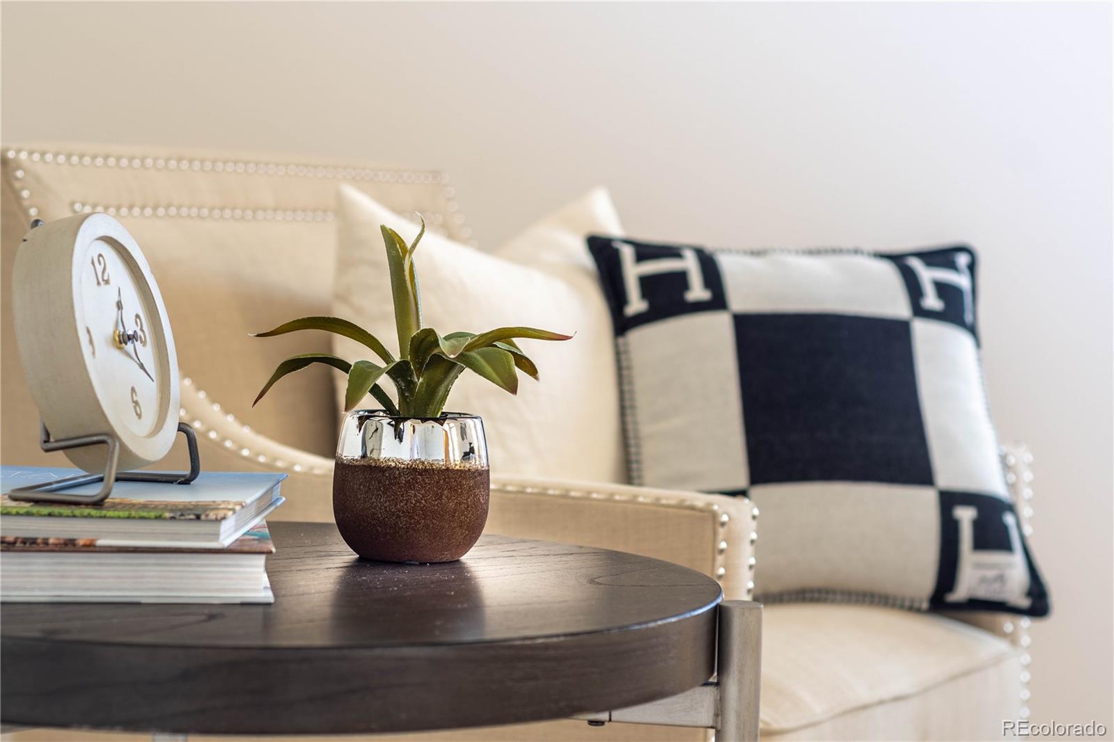 275 South Harrison Street, Unit 602 Denver, CO 80209 - Photo 16 of 33 a vase of flowers sitting on a table