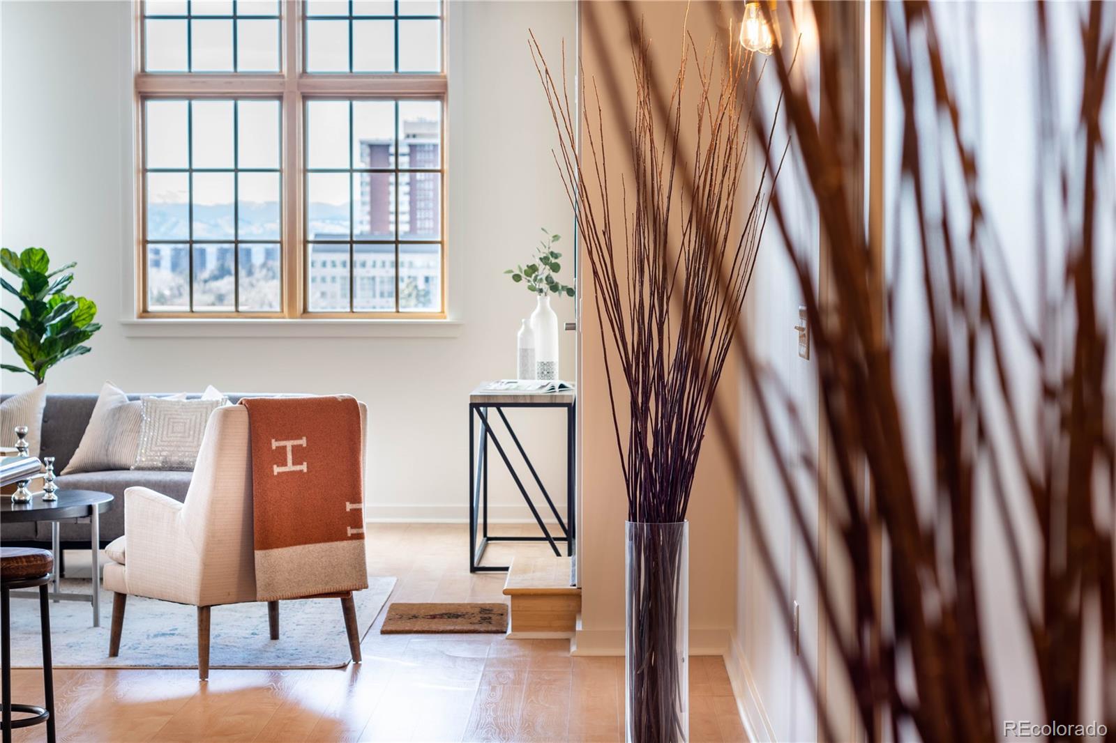 275 South Harrison Street, Unit 602 Denver, CO 80209 - Photo 2 of 33