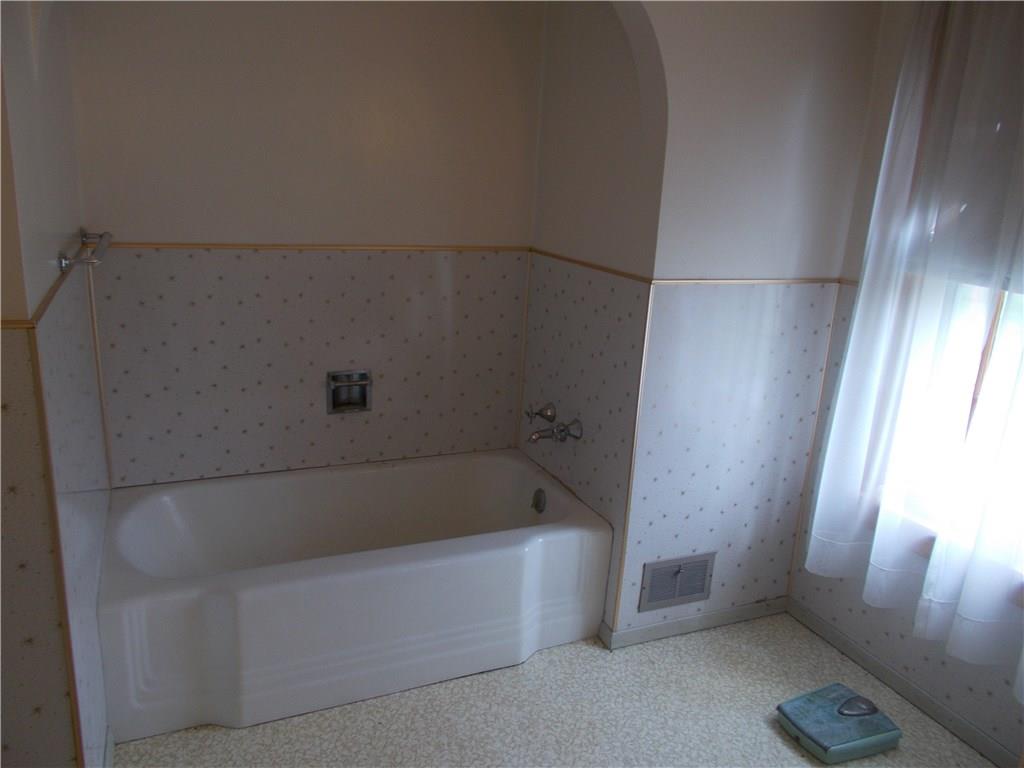 39 Temple Road Aliquippa, PA 15001 - Photo 17 of 19 Gallery Image 17