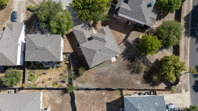 $349,999 | 1372 Sweet Gum Drive, Kyle, TX 78640