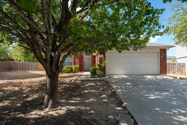 $349,999 | 1372 Sweet Gum Drive, Kyle, TX 78640