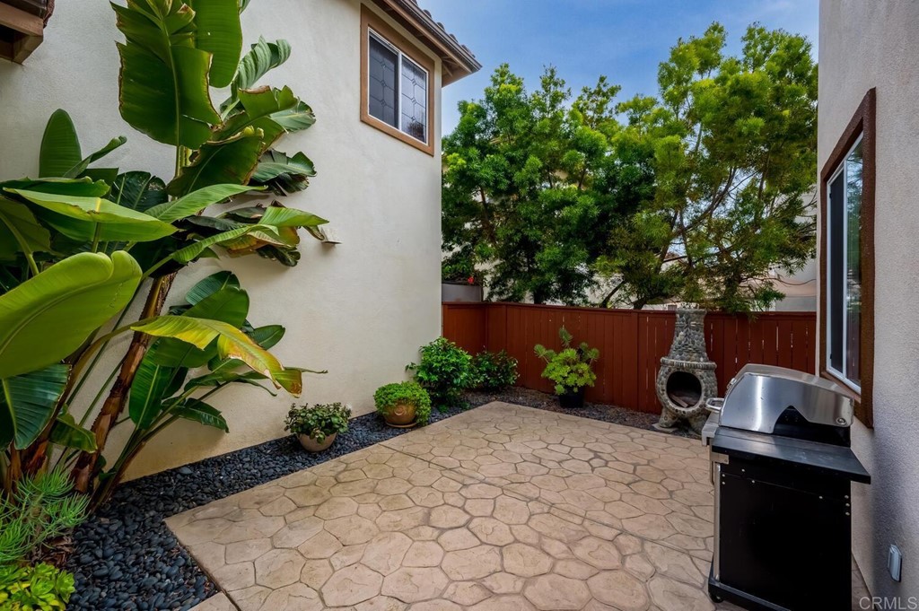 533 Anchorage Avenue Carlsbad, CA 92011 - Photo 36 of 58 a view of a backyard with potted plants