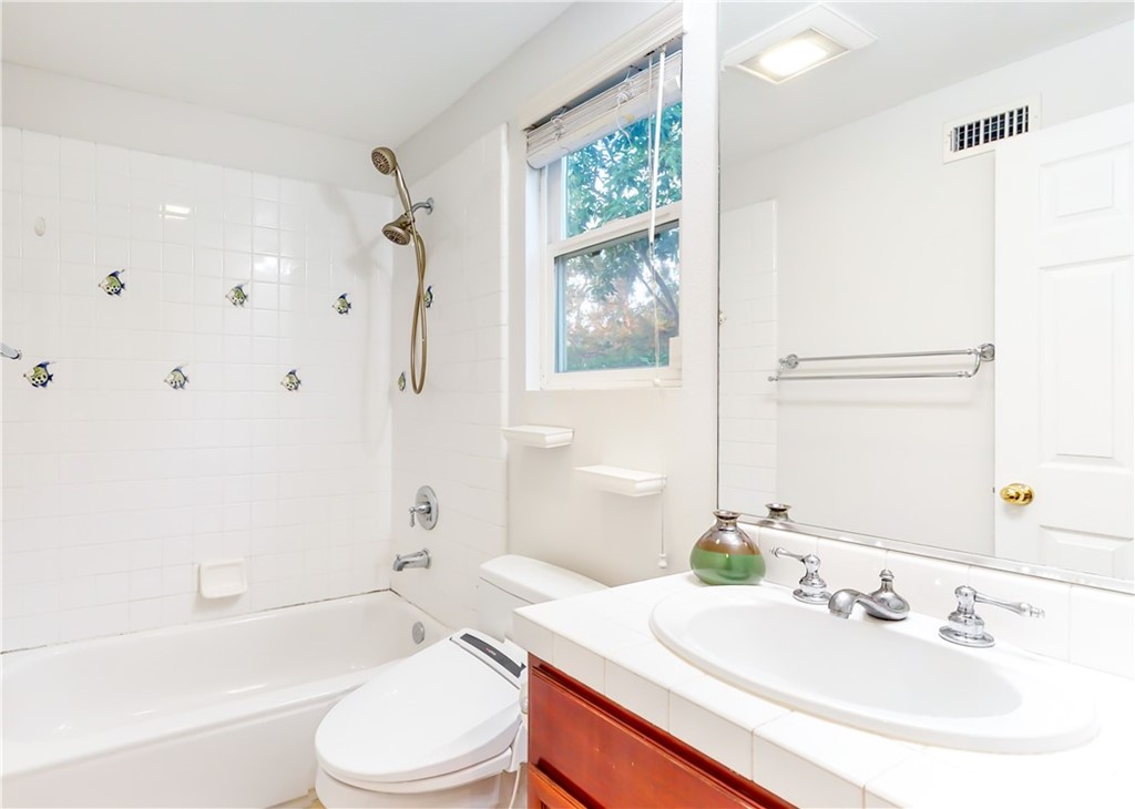 17 Plumbago Irvine, CA 92620 - Photo 12 of 29