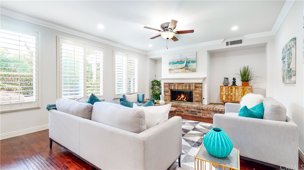 17 Plumbago Irvine, CA 92620 - Photo 6 of 29