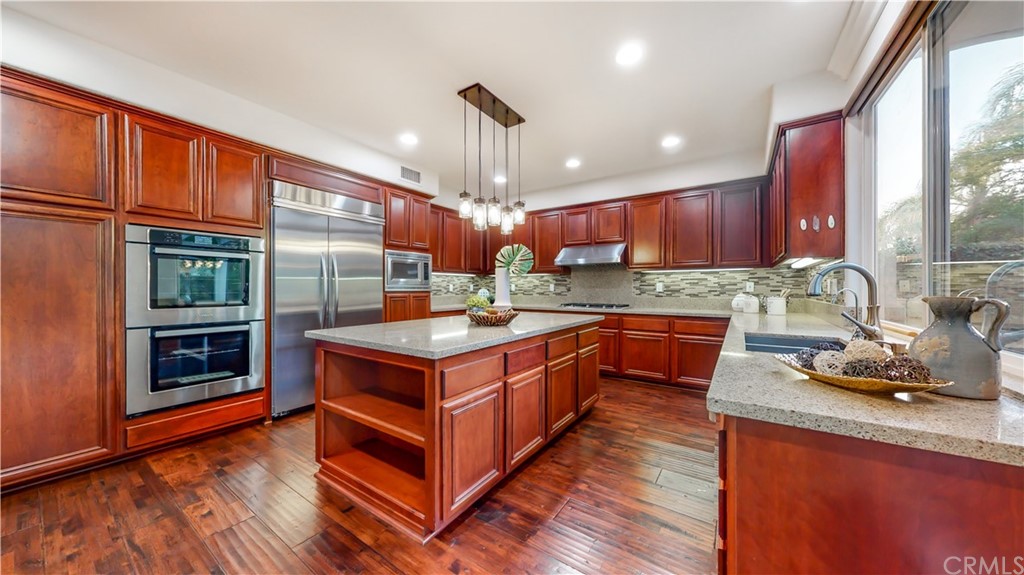 17 Plumbago Irvine, CA 92620 - Photo 9 of 29