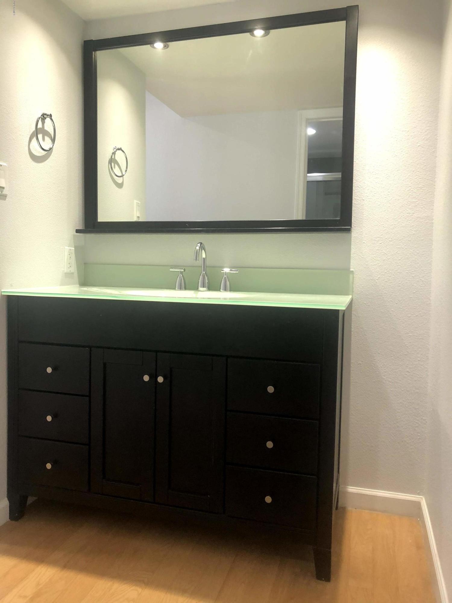 4410 North Longview Avenue, Unit 223 Phoenix, AZ 85014 - Photo 11 of 14 Master Bathroom