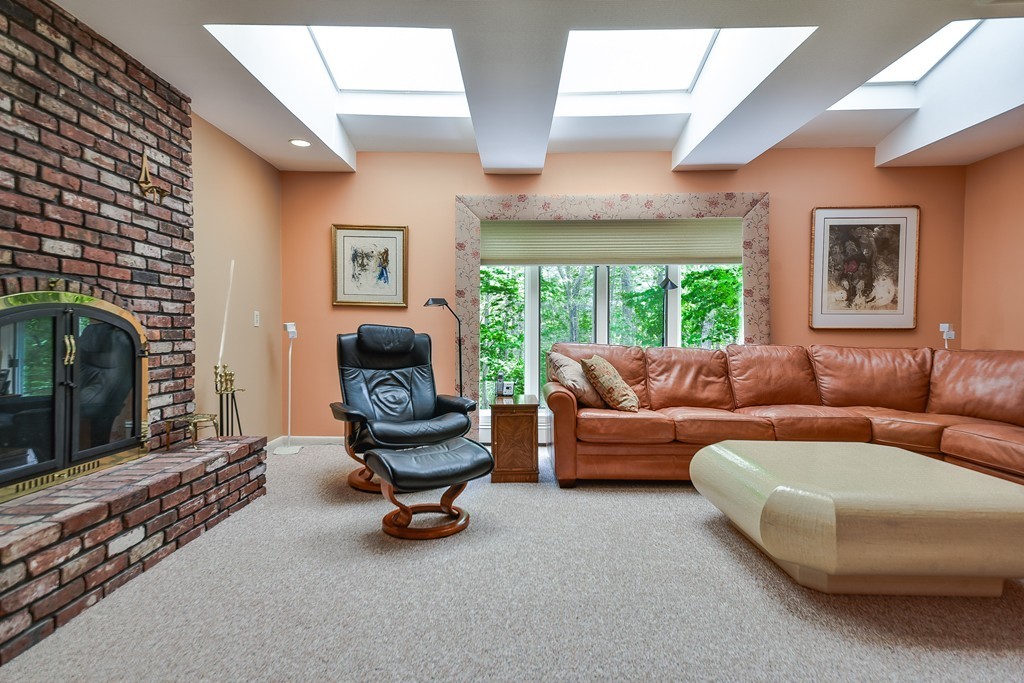 18 Powder Mill Road Framingham, MA 01701 - Photo 7 of 29
