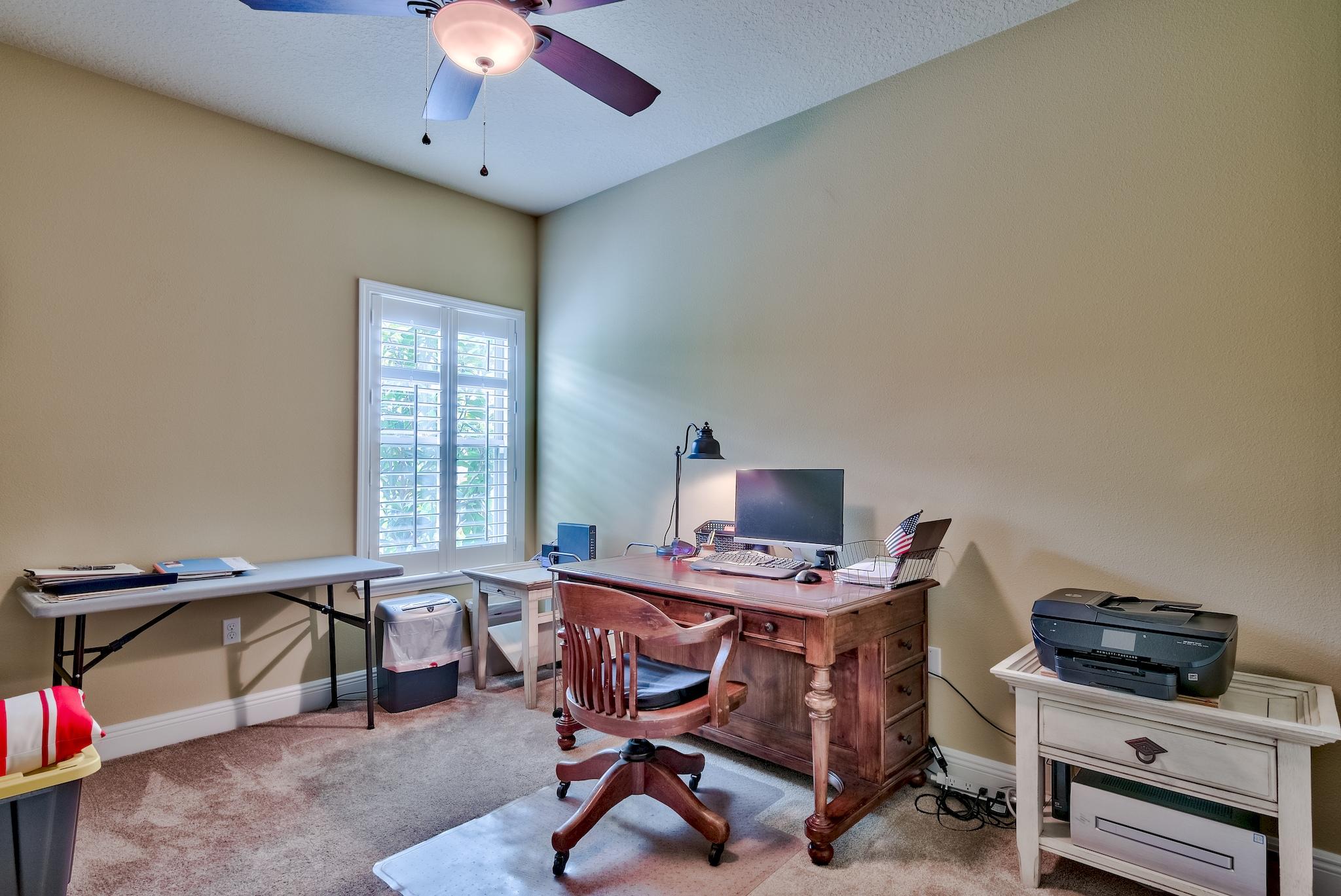 386 Pin Oak Loop Santa Rosa Beach, FL 32459 - Photo 26 of 47 a workspace with furniture and window