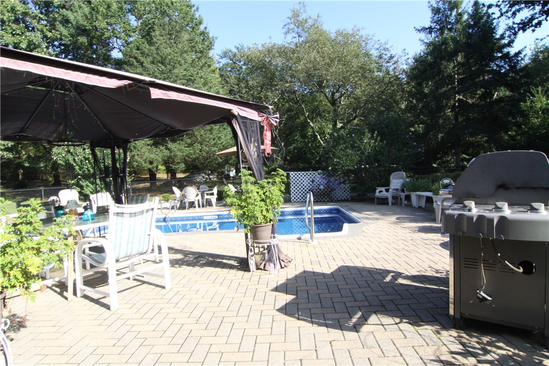 1 Ship Street Jamestown, RI 02835 - Photo 30 of 39