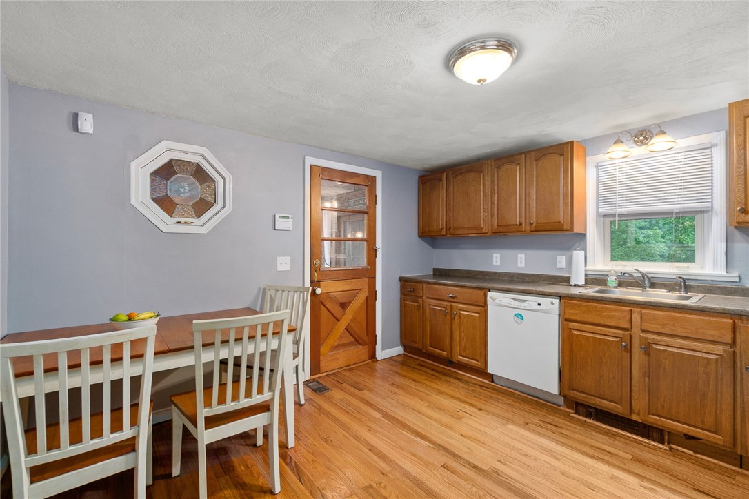 60 Benoit Street Coventry, RI 02816 - Photo 21 of 32 Gallery Image 21