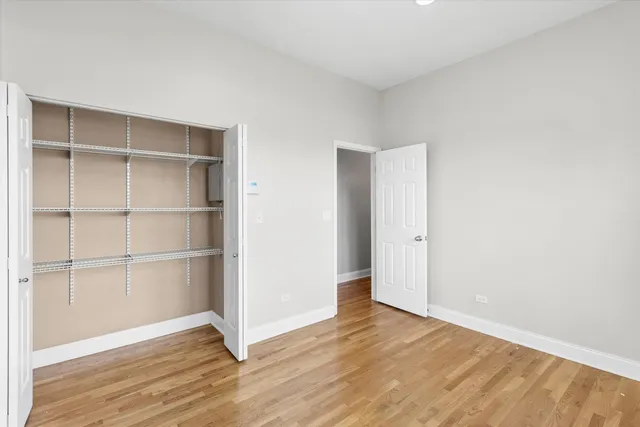 $335,000 | 512 East Oakwood Boulevard, Unit 2, Chicago, IL 60653