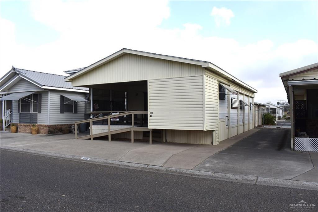 106 Rim Drive Mission, TX 78574 - Photo 13 of 17 Right View