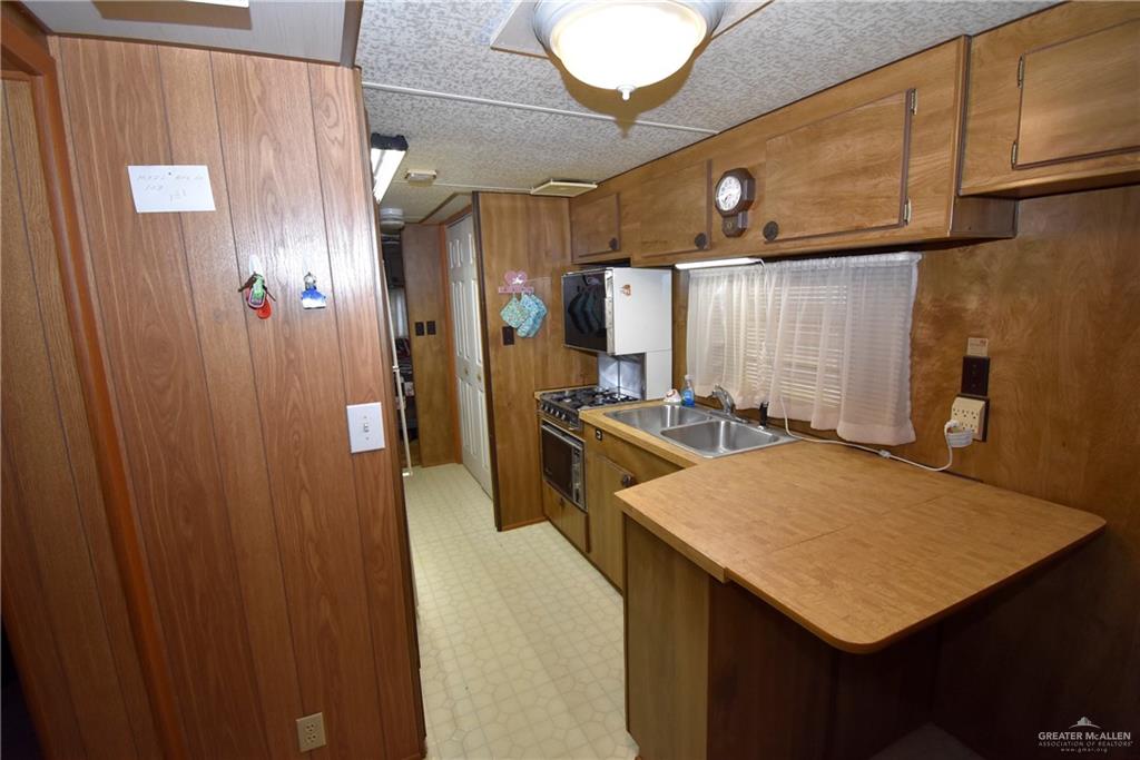 106 Rim Drive Mission, TX 78574 - Photo 5 of 17