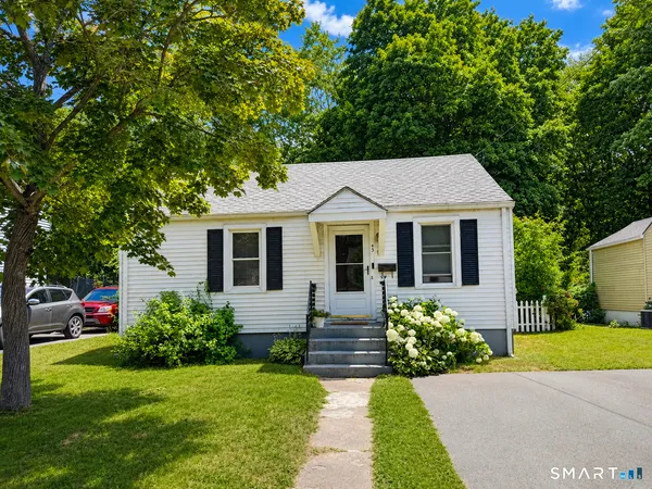$199,900 | 43 Essex Street, Manchester, CT 06040