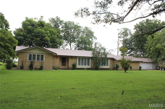 $250,000 | 3201 South Ward Avenue, Caruthersville, MO 63830