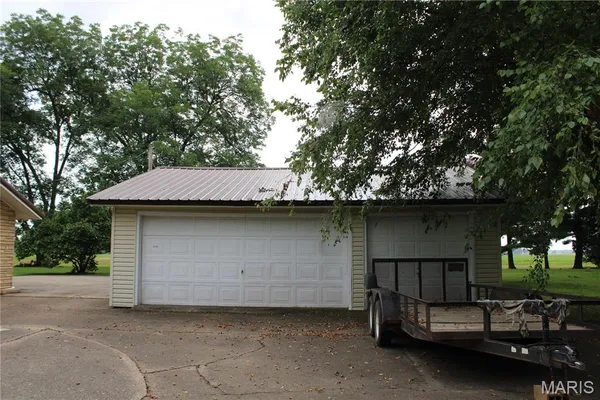 $250,000 | 3201 South Ward Avenue, Caruthersville, MO 63830