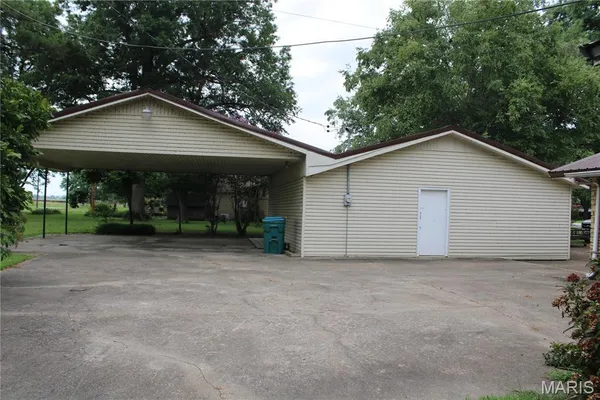 $250,000 | 3201 South Ward Avenue, Caruthersville, MO 63830