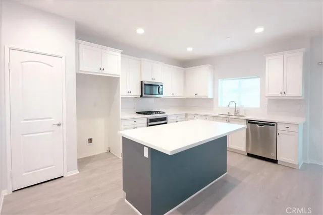 $450,000 | 11736 Fresh Meadow Place, Victorville, CA 92392