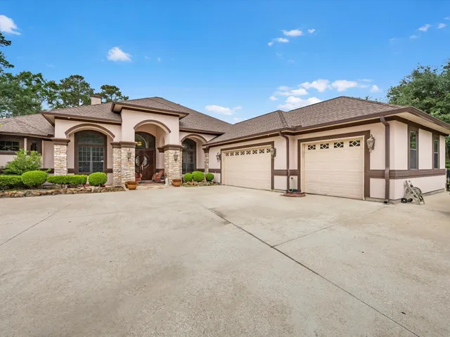 $799,900 | 19627 Riverwalk Drive, Porter, TX 77365