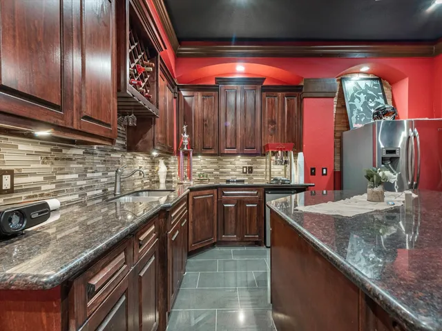 $799,900 | 19627 Riverwalk Drive, Porter, TX 77365