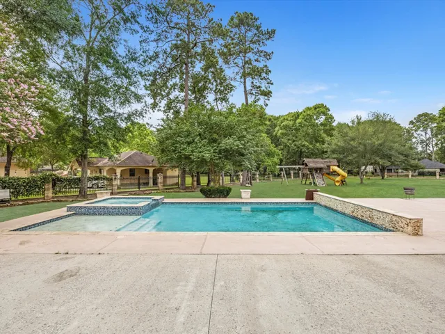 $799,900 | 19627 Riverwalk Drive, Porter, TX 77365