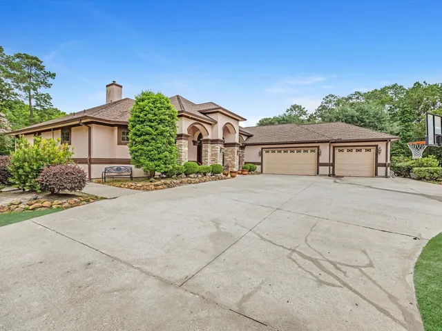 $799,900 | 19627 Riverwalk Drive, Porter, TX 77365